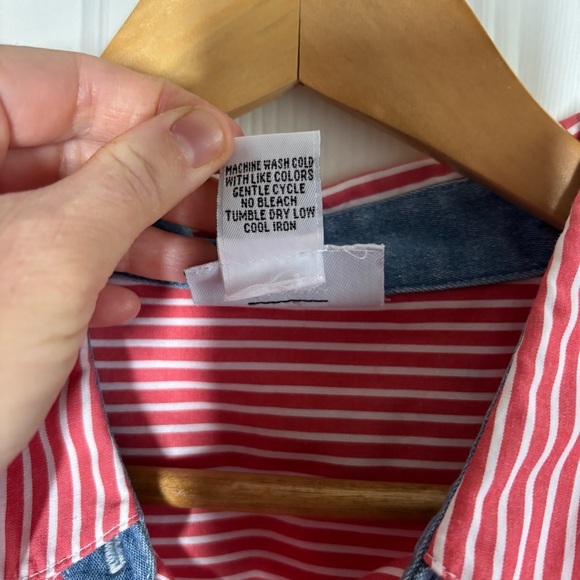 Vintage Embroidered Nautical Blouse Large Graff Button Down Red Coastal Novelty - Picture 12 of 12